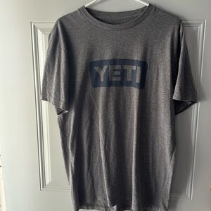 Men’s YETI tshirt